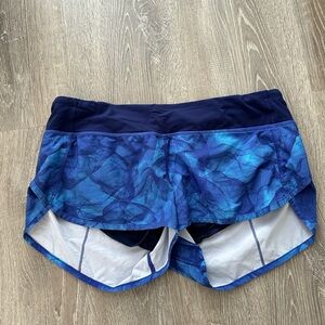 Lululemon shorts size 10